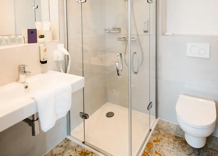 Haimhausers Garni Bed & Breakfast 3*