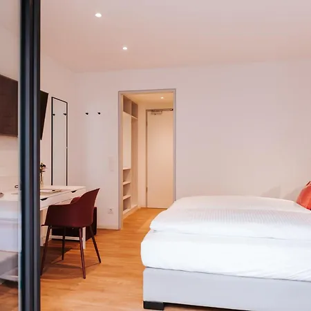 Haimhausers Garni Bed & Breakfast
